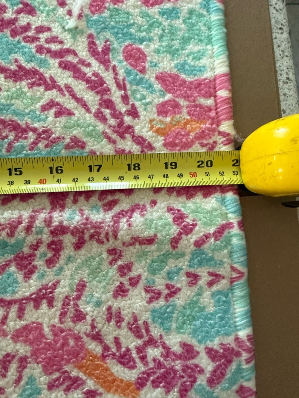 Floral Patterned Rug** Bundle 5+ items and name your offer!!! 💖💞 - Picture 3 of 3